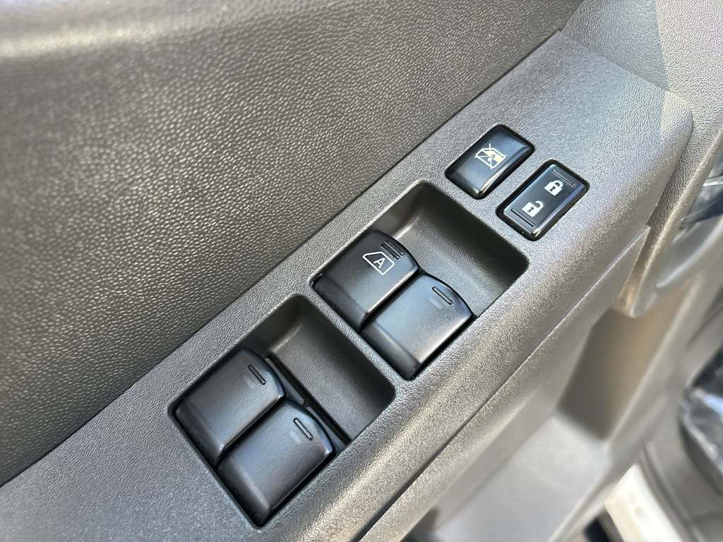 Thumbnail: 2012 Nissan Xterra - 12