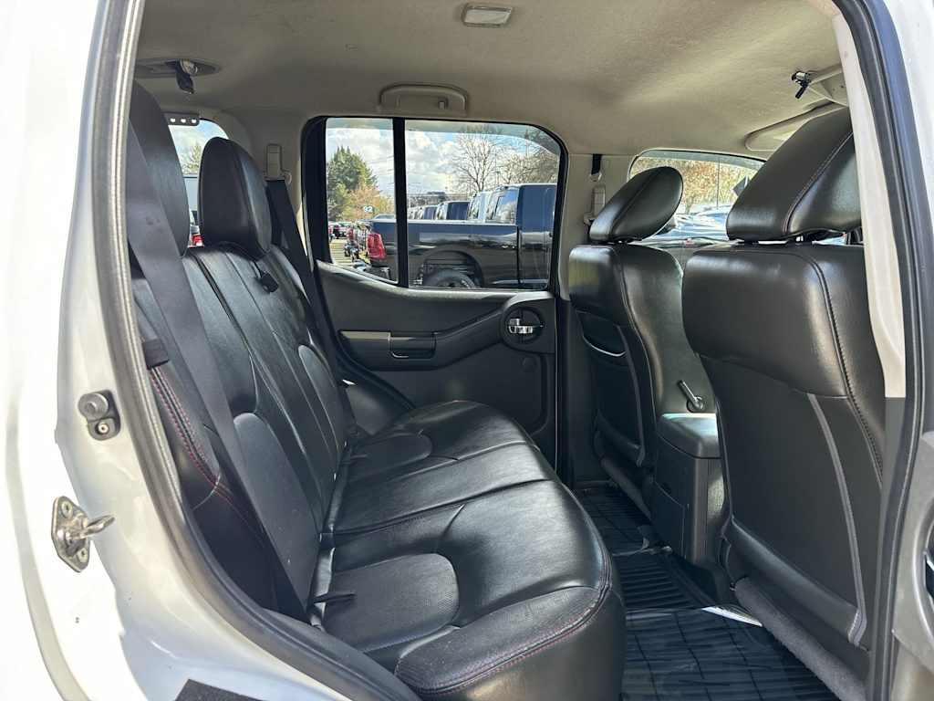 Thumbnail: 2012 Nissan Xterra - 6