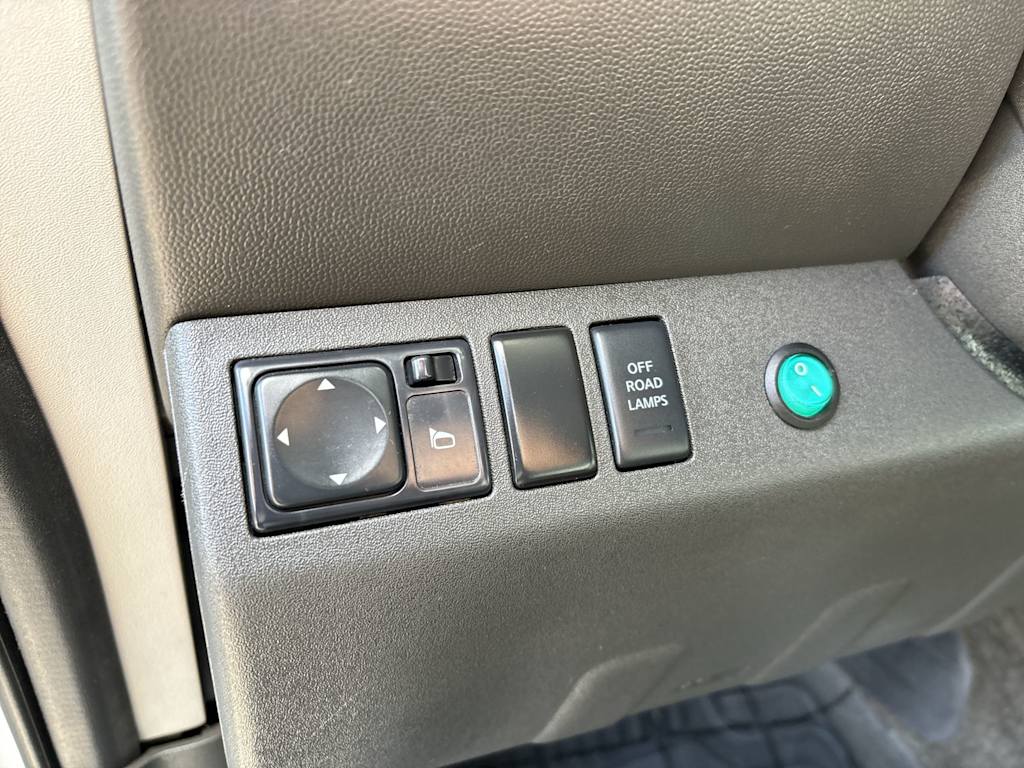 Thumbnail: 2012 Nissan Xterra - 13