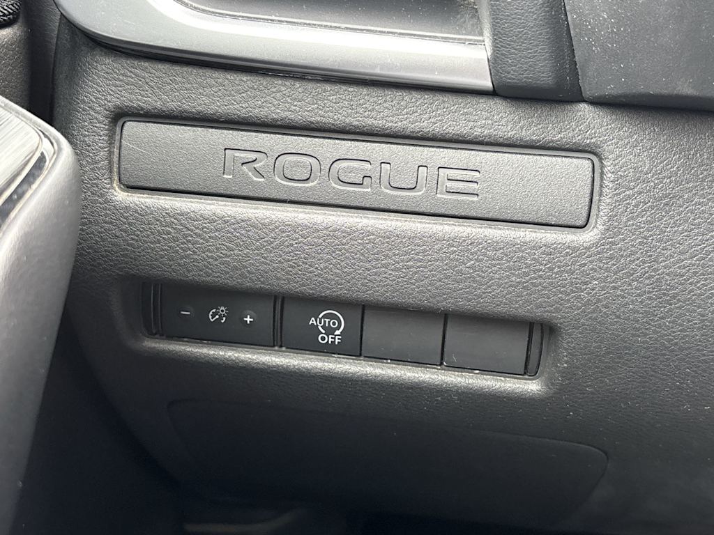Thumbnail: 2023 Nissan Rogue - 22