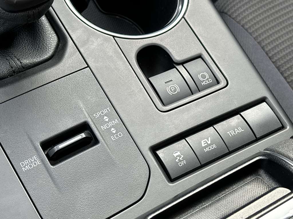 Thumbnail: 2021 Toyota Highlander - 8