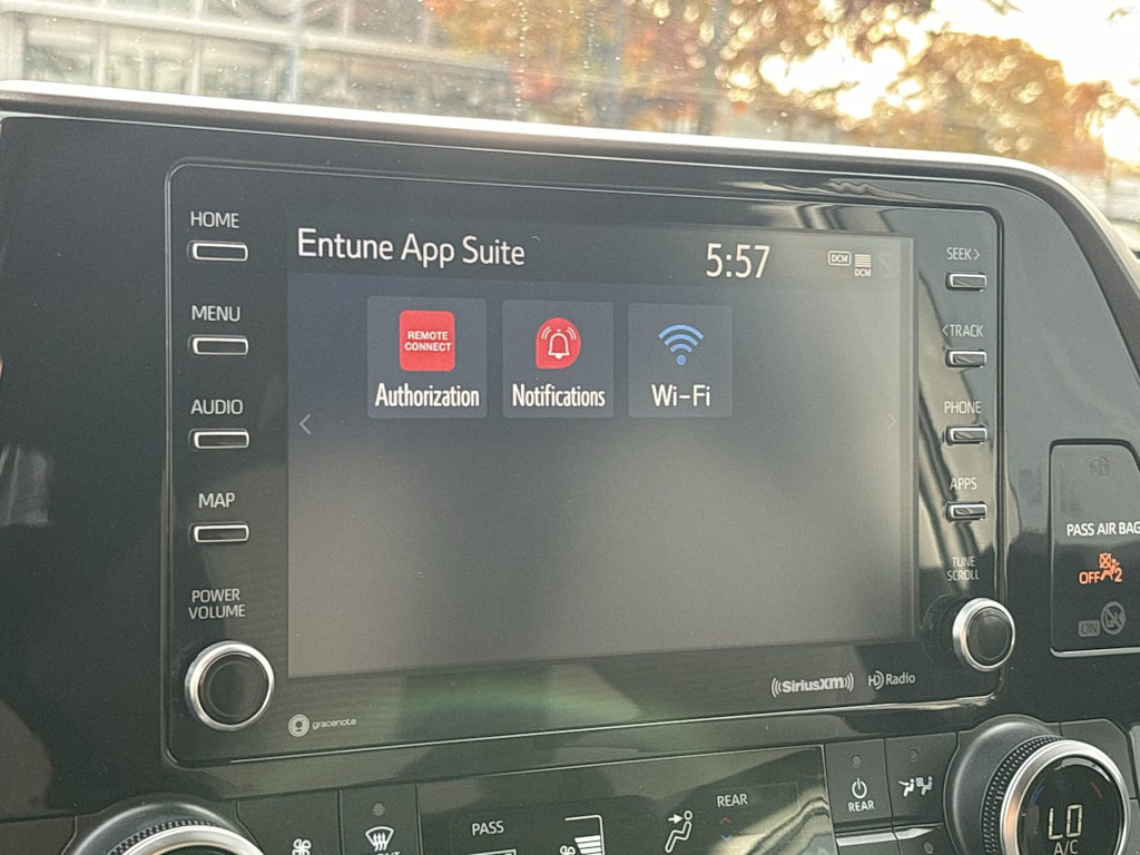 Thumbnail: 2021 Toyota Highlander - 19