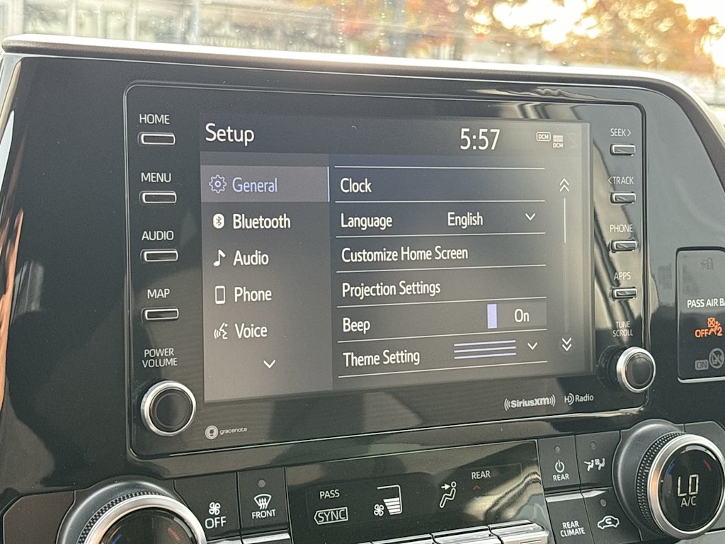 Thumbnail: 2021 Toyota Highlander - 20