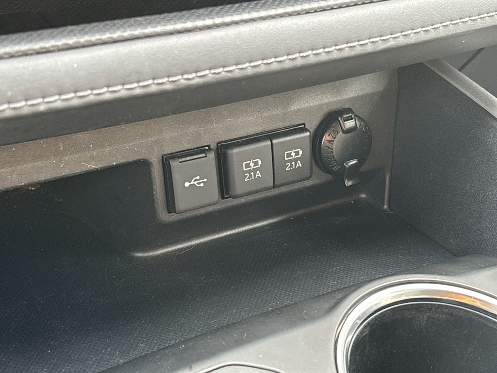 Thumbnail: 2021 Toyota Highlander - 23