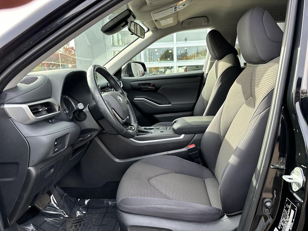 Thumbnail: 2021 Toyota Highlander - 5