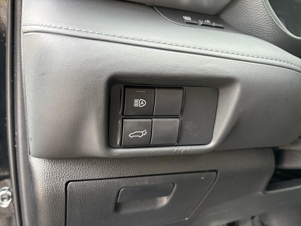 Thumbnail: 2021 Toyota Highlander - 12