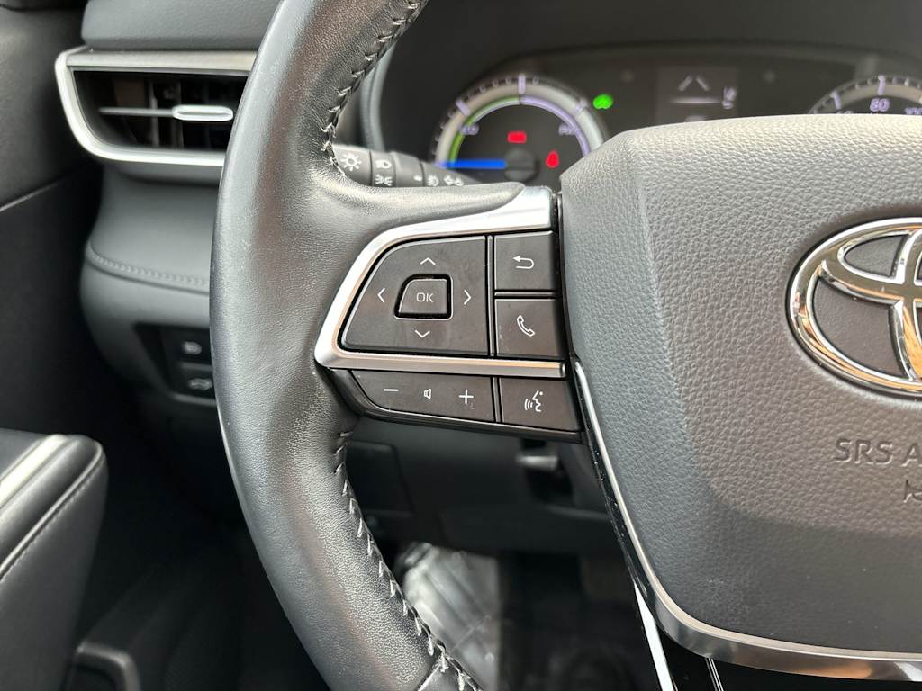 Thumbnail: 2021 Toyota Highlander - 14