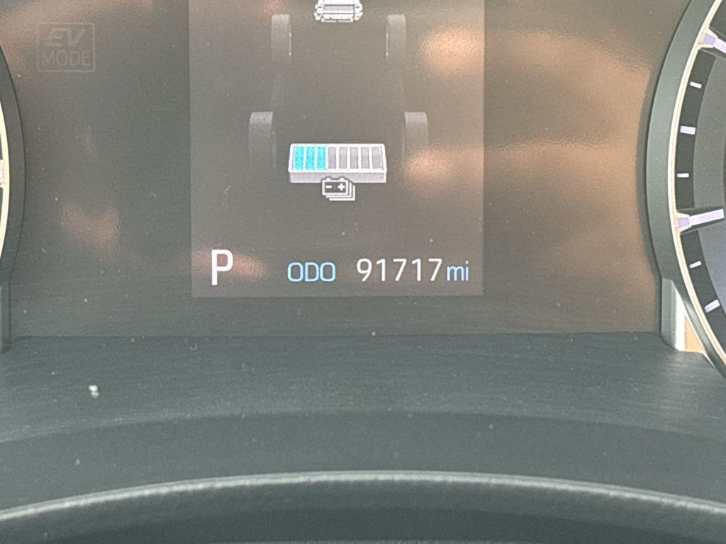 Thumbnail: 2021 Toyota Highlander - 16