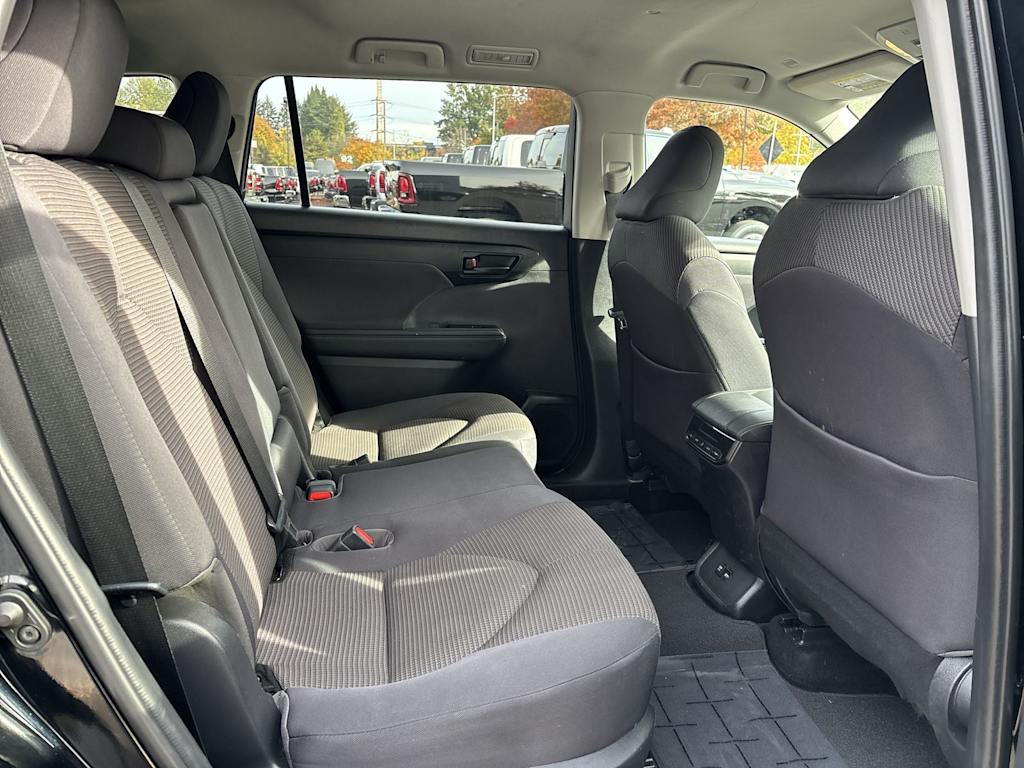 Thumbnail: 2021 Toyota Highlander - 6