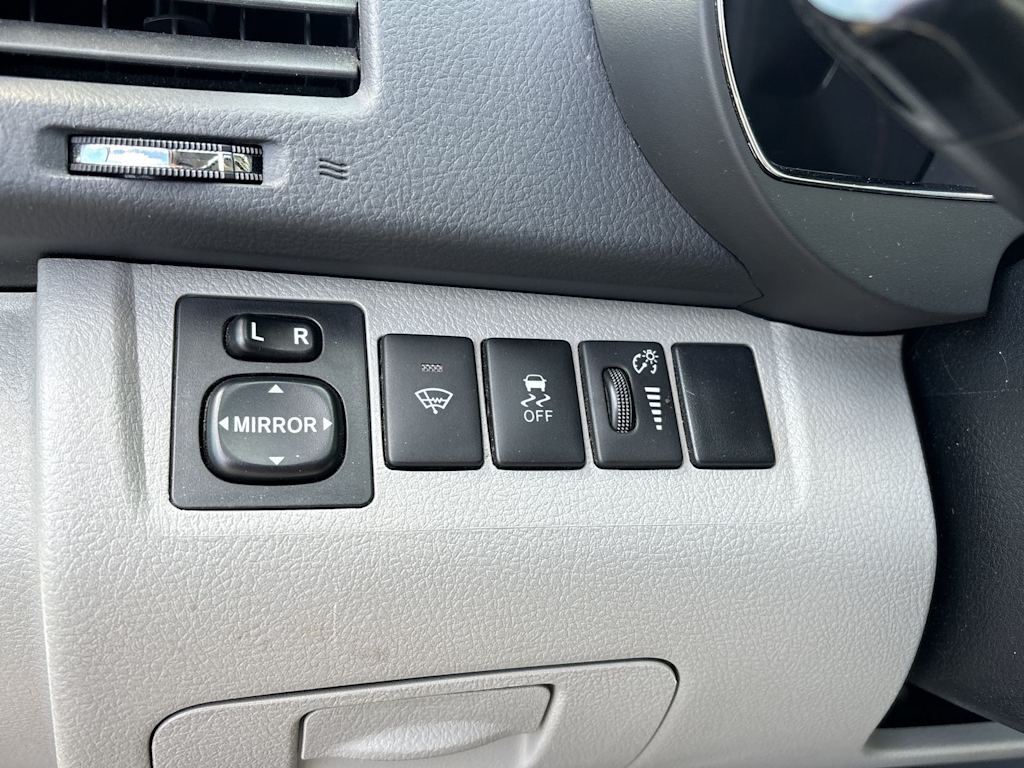Thumbnail: 2013 Toyota Highlander - 12