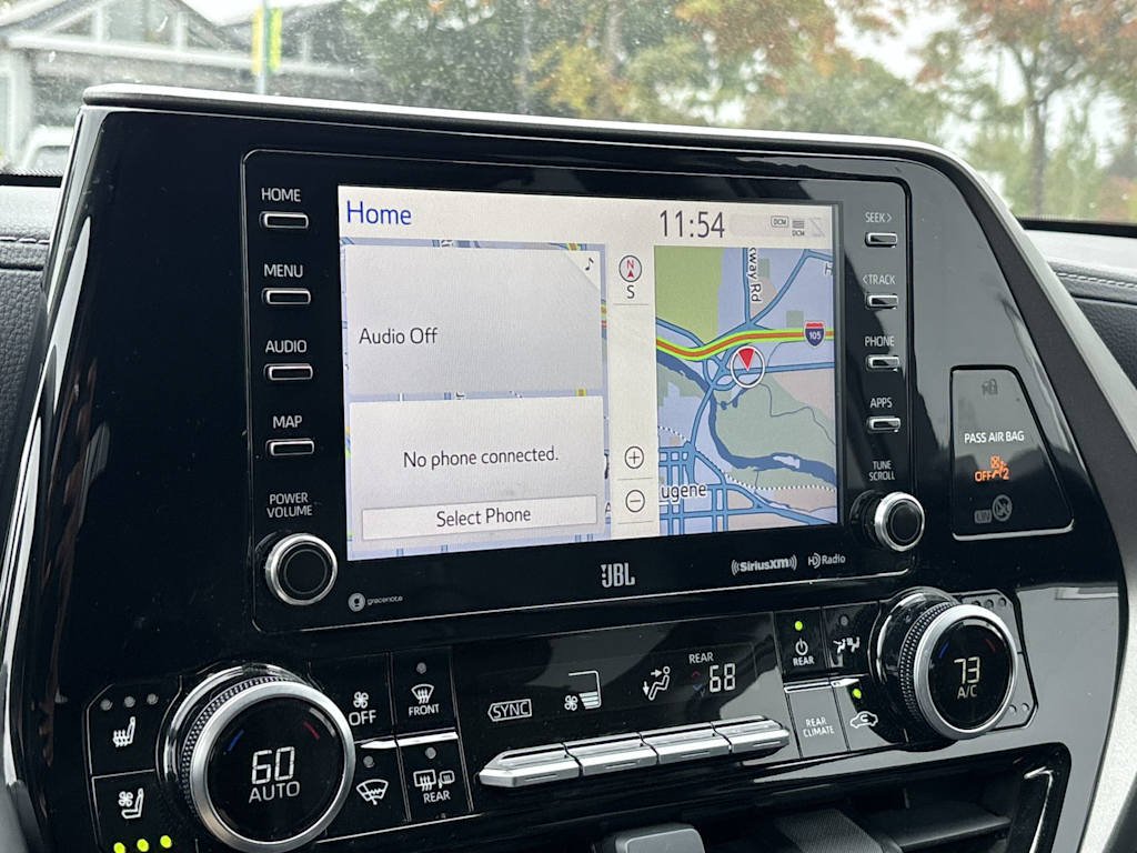Thumbnail: 2021 Toyota Highlander - 14