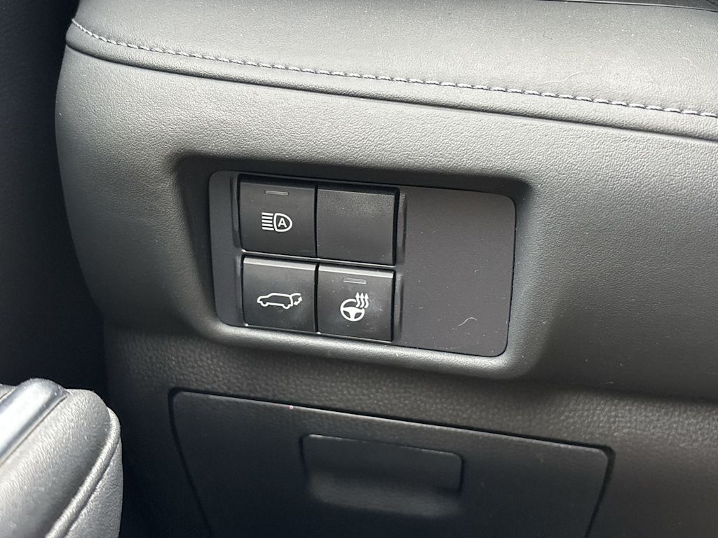 Thumbnail: 2021 Toyota Highlander - 13