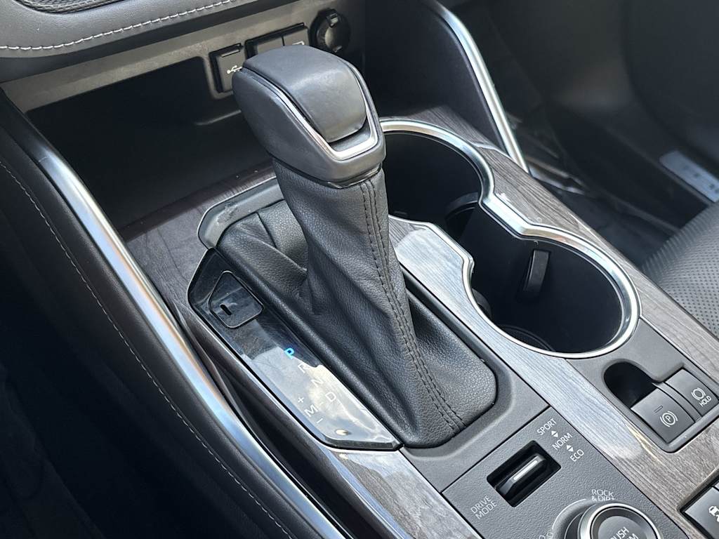 Thumbnail: 2021 Toyota Highlander - 8