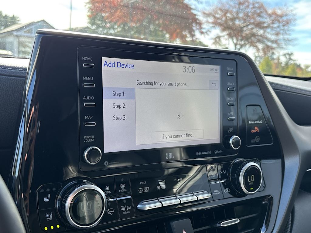 Thumbnail: 2021 Toyota Highlander - 20