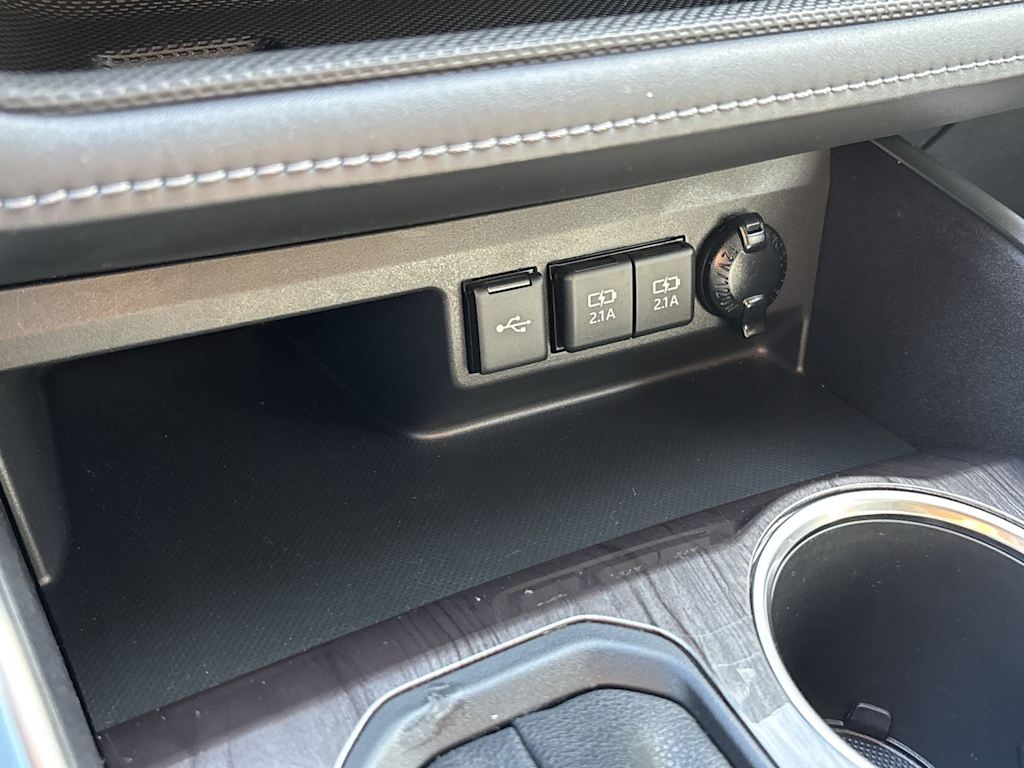 Thumbnail: 2021 Toyota Highlander - 22