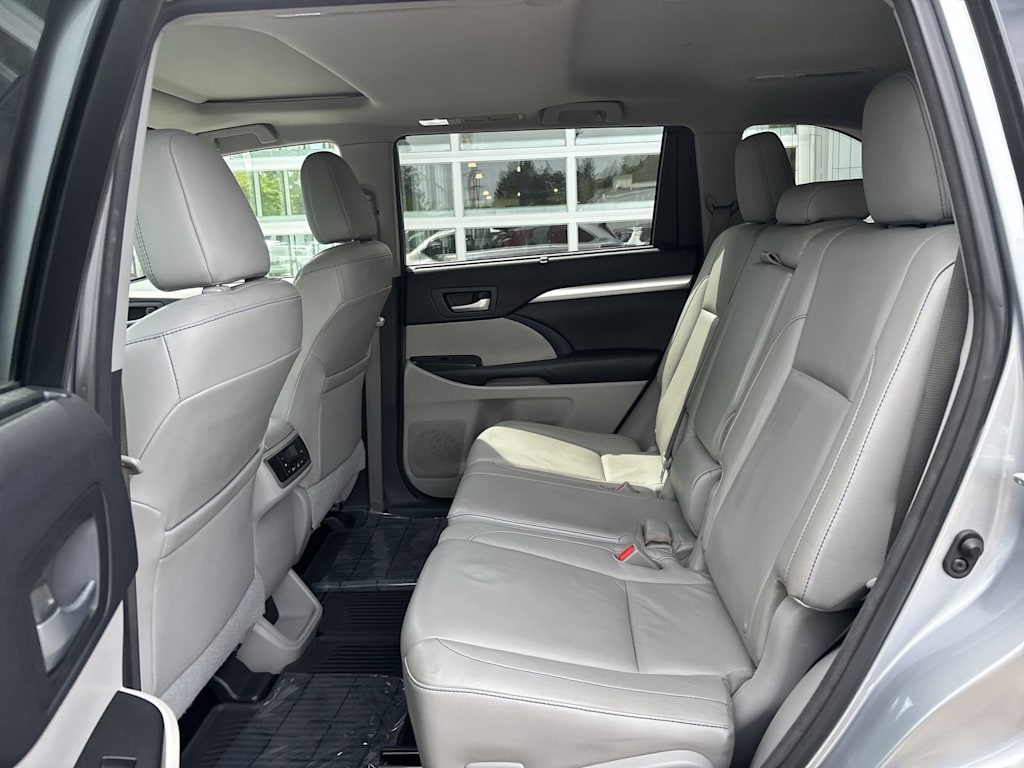 Thumbnail: 2014 Toyota Highlander - 11