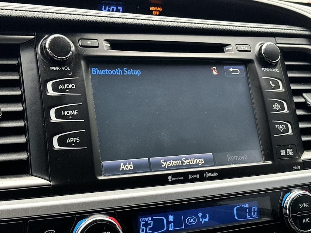 Thumbnail: 2017 Toyota Highlander - 24