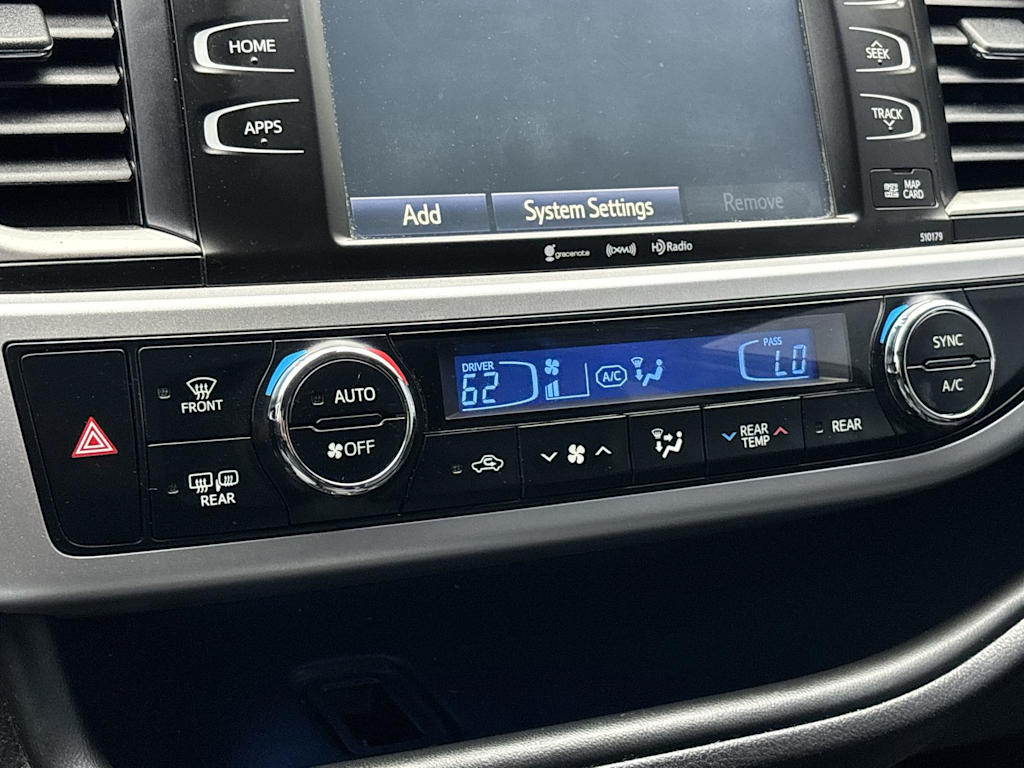 Thumbnail: 2017 Toyota Highlander - 26