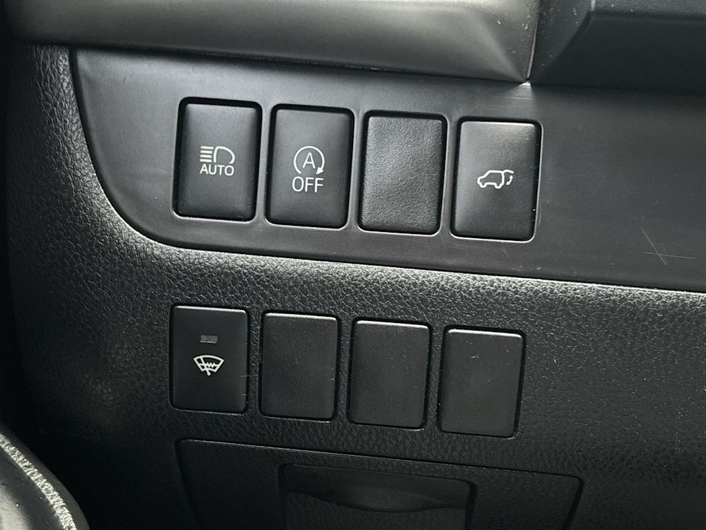 Thumbnail: 2017 Toyota Highlander - 11