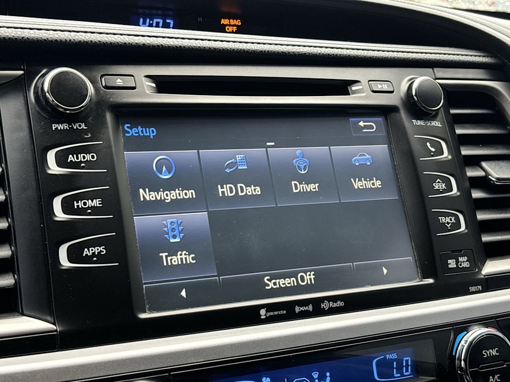 Thumbnail: 2017 Toyota Highlander - 22