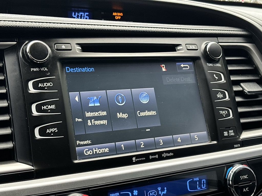 Thumbnail: 2017 Toyota Highlander - 20