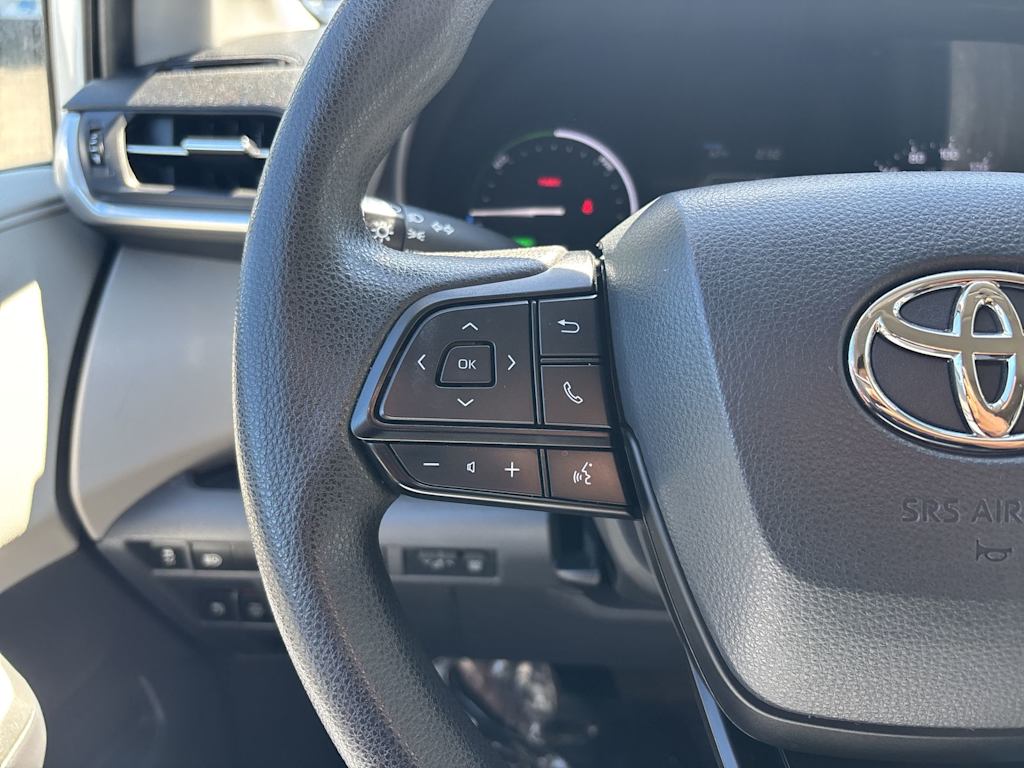 Thumbnail: 2022 Toyota Sienna - 14