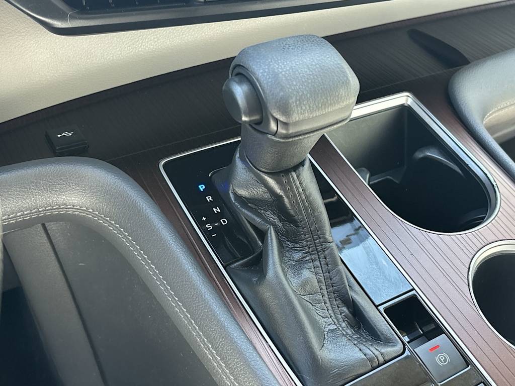 Thumbnail: 2022 Toyota Sienna - 8