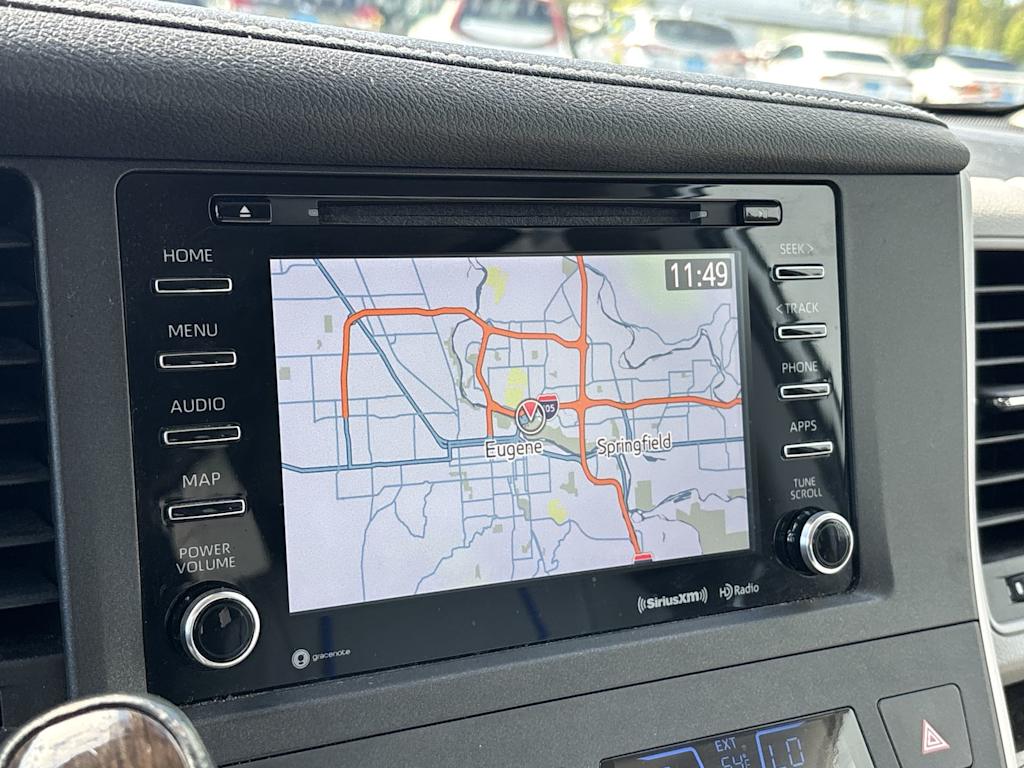 Thumbnail: 2020 Toyota Sienna - 18