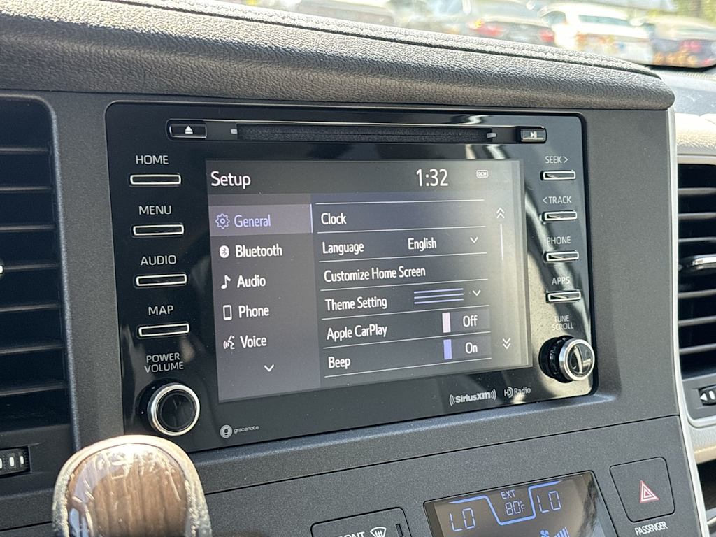 Thumbnail: 2020 Toyota Sienna - 23