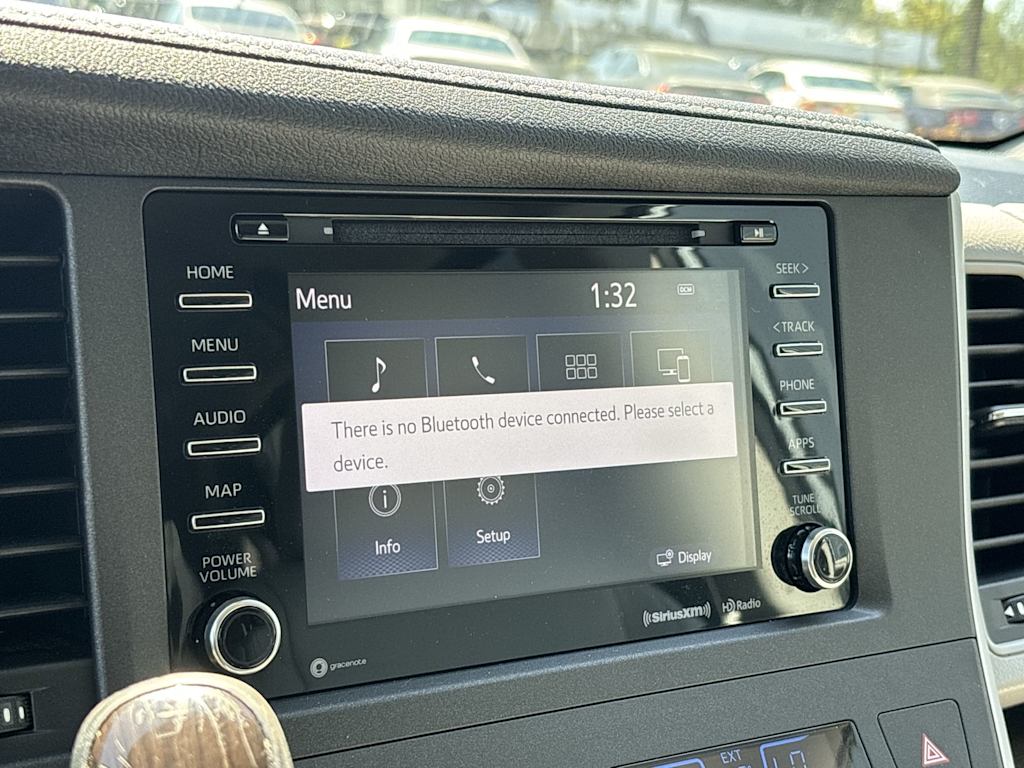 Thumbnail: 2020 Toyota Sienna - 20