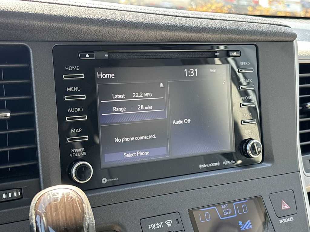 Thumbnail: 2020 Toyota Sienna - 8