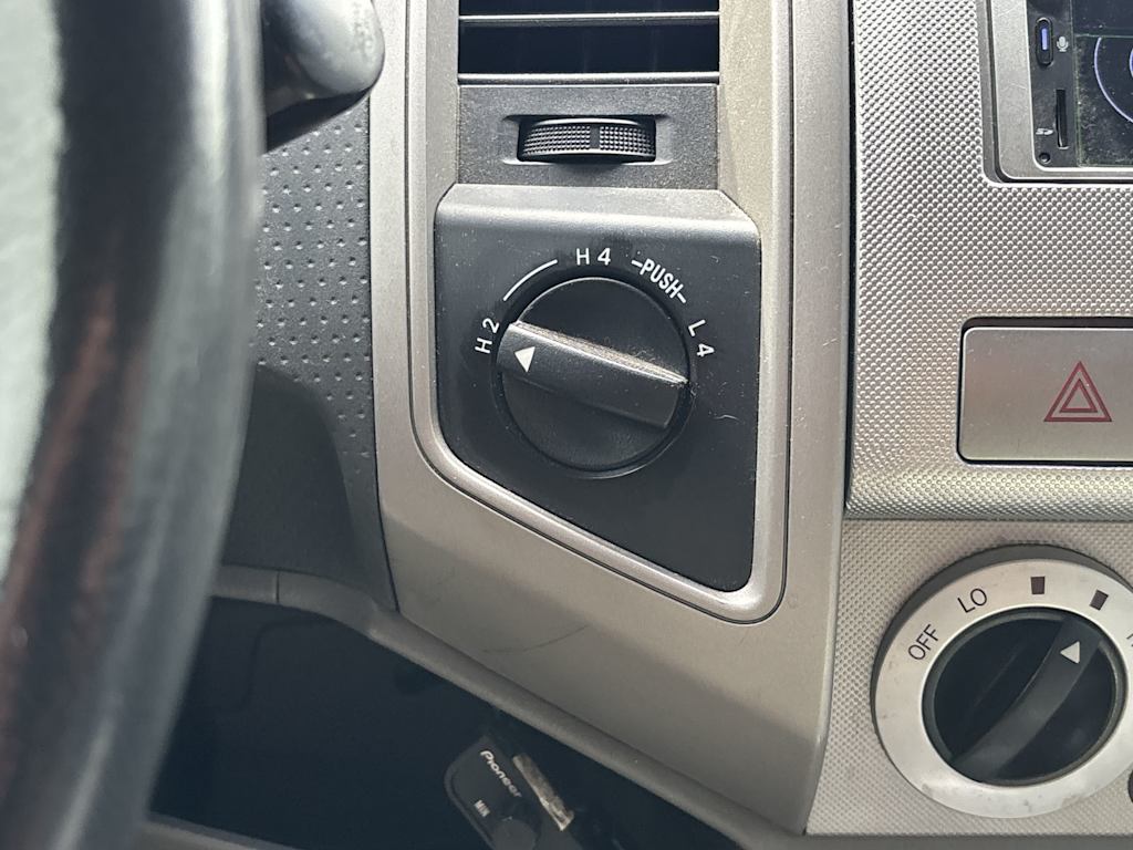 Thumbnail: 2005 Toyota Tacoma - 17