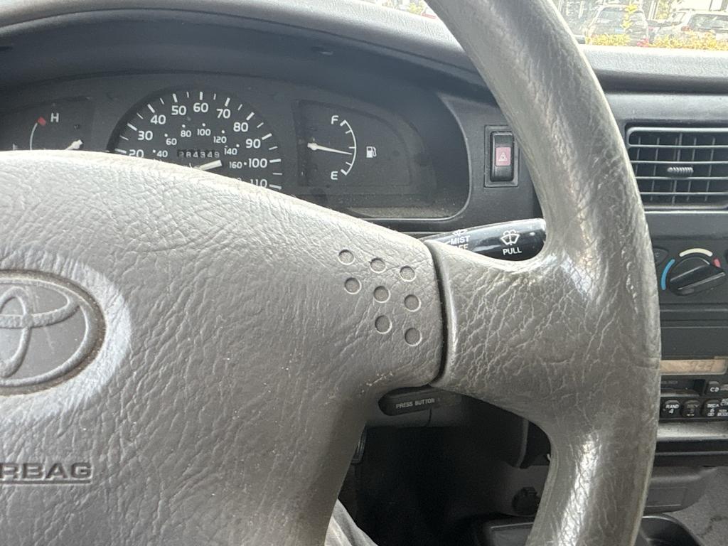 Thumbnail: 2002 Toyota Tacoma - 11