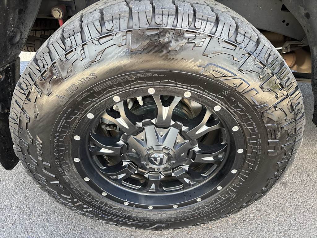 Thumbnail: 2019 Toyota Tundra - 6