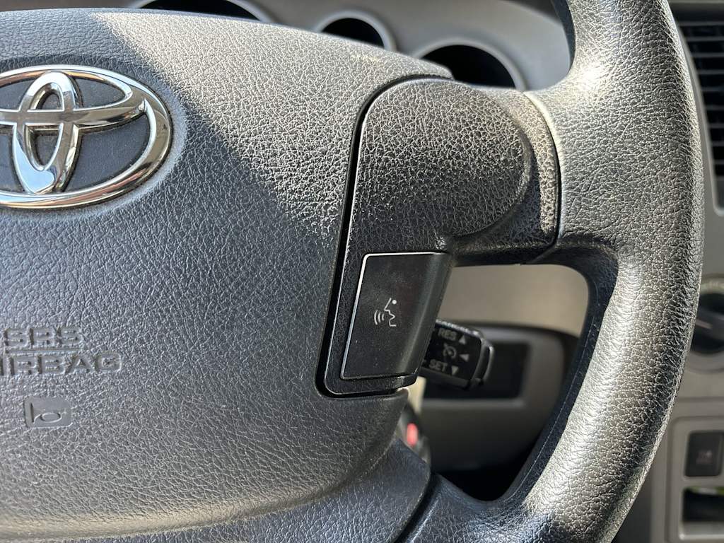 Thumbnail: 2013 Toyota Tundra - 15