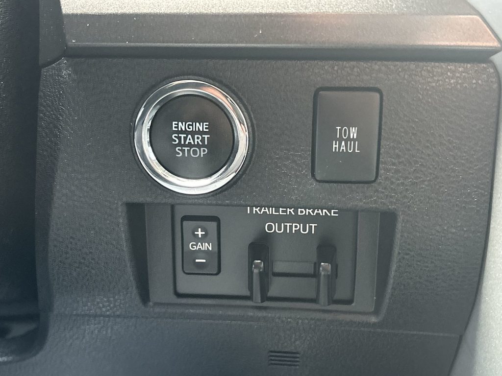 Thumbnail: 2020 Toyota Tundra - 27