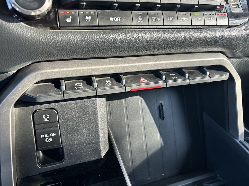 Thumbnail: 2022 Toyota Tundra - 28