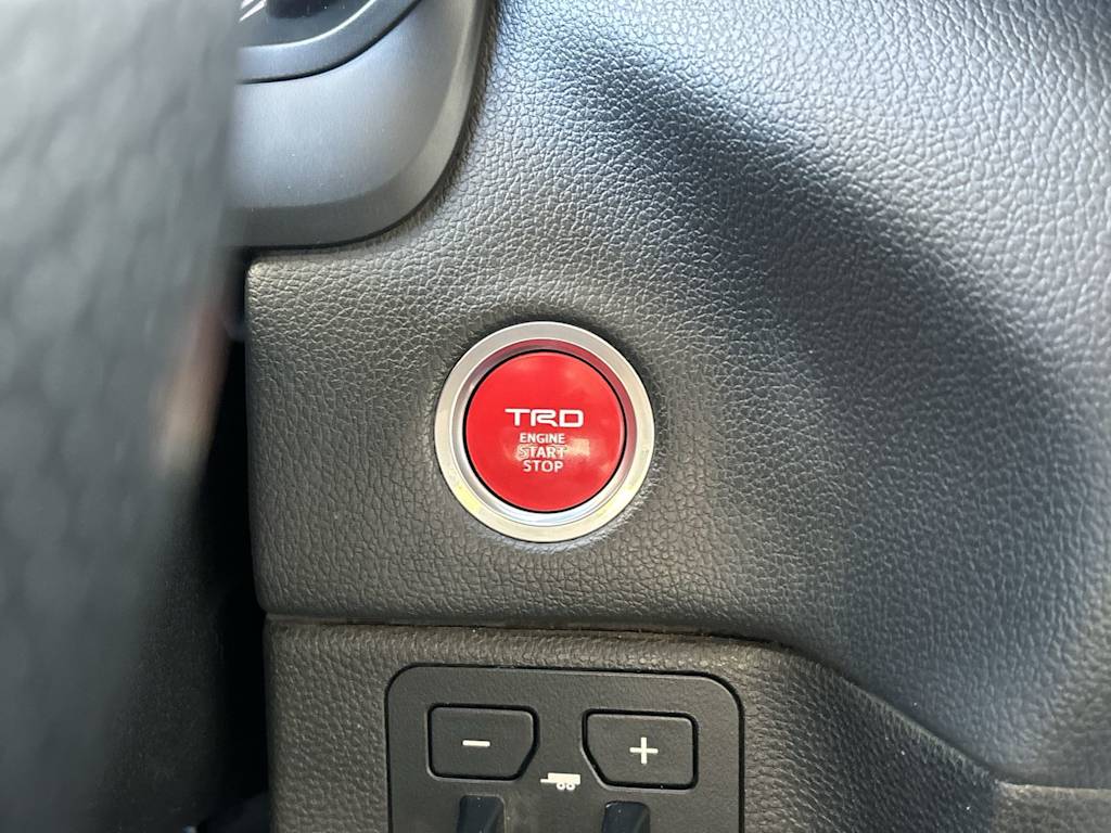 Thumbnail: 2022 Toyota Tundra - 19