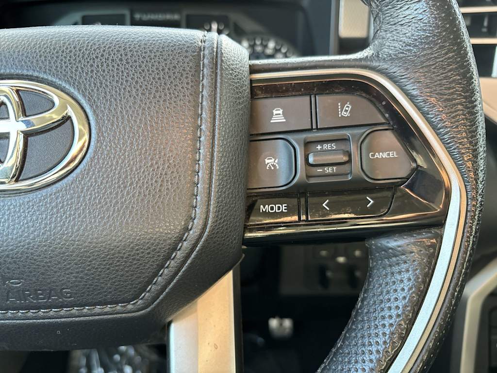 Thumbnail: 2022 Toyota Tundra - 17