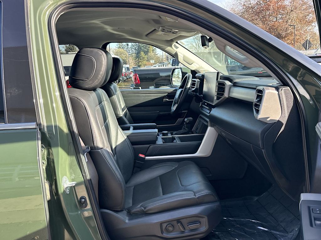 Thumbnail: 2022 Toyota Tundra - 6