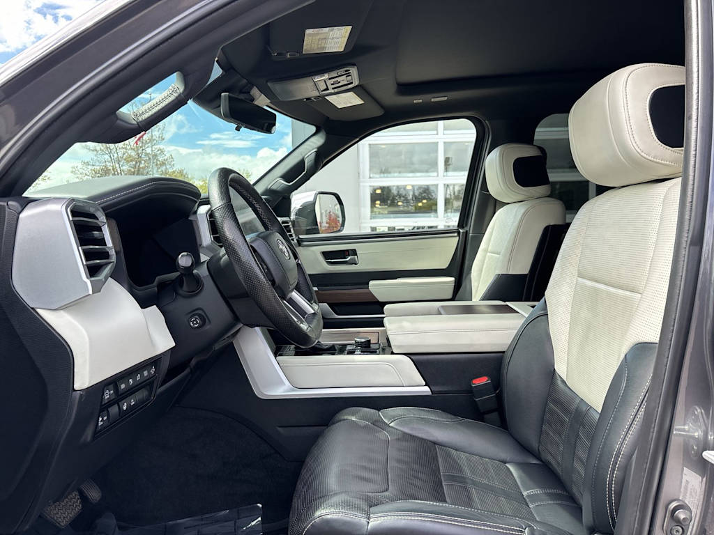 Thumbnail: 2023 Toyota Tundra - 7