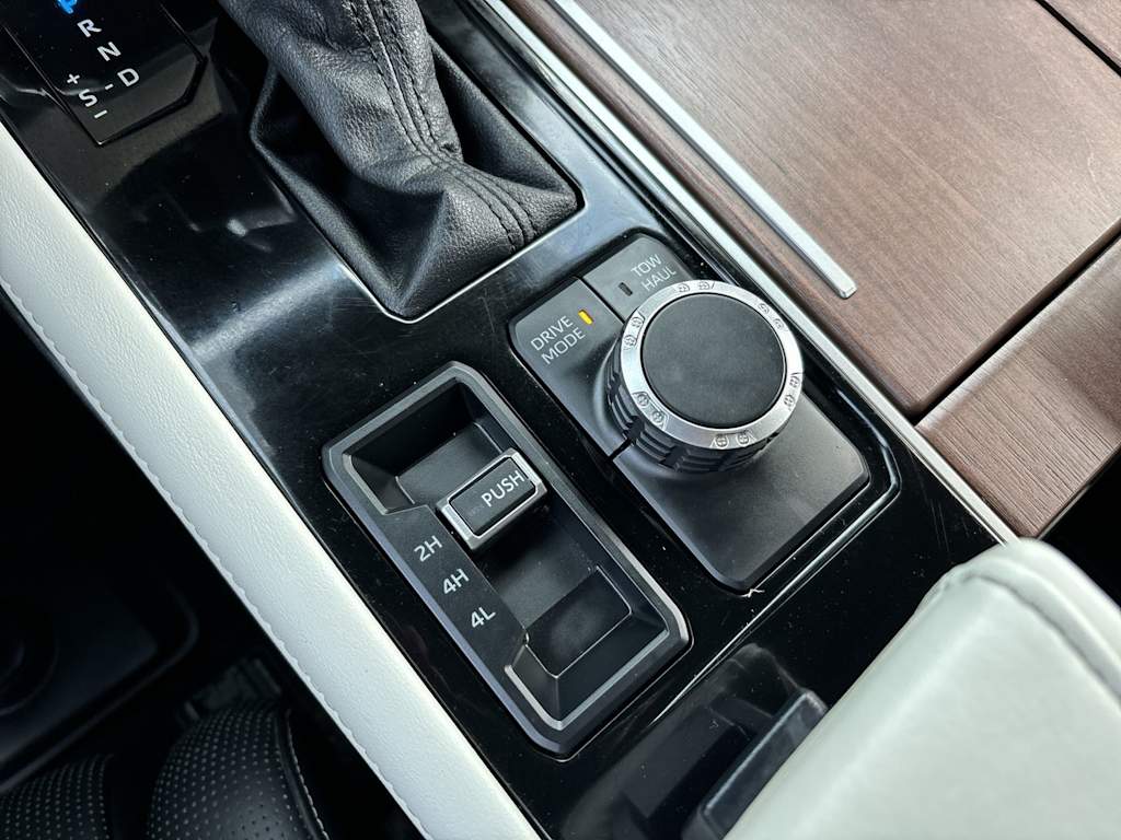 Thumbnail: 2023 Toyota Tundra - 10