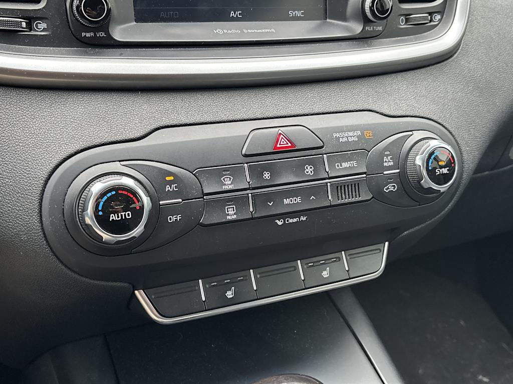 Thumbnail: 2018 Kia Sorento - 21