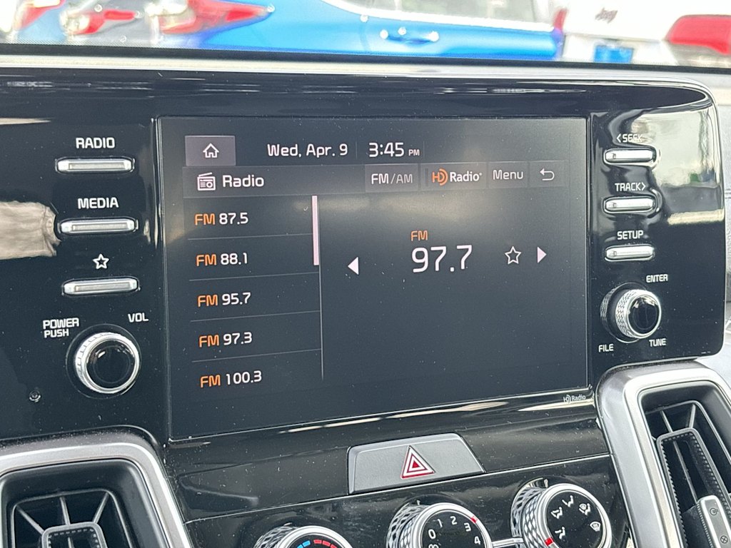 2023 Kia Sorento LX 17