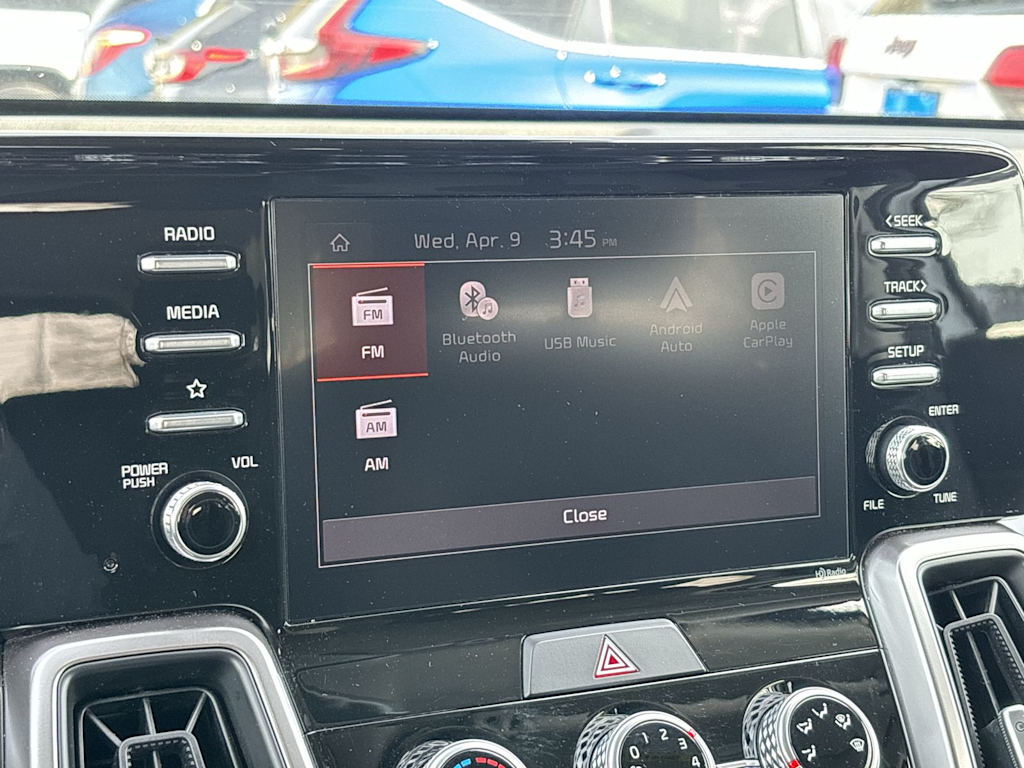 2023 Kia Sorento LX 18