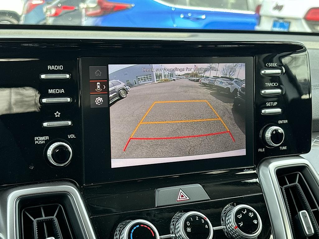 2023 Kia Sorento LX 21