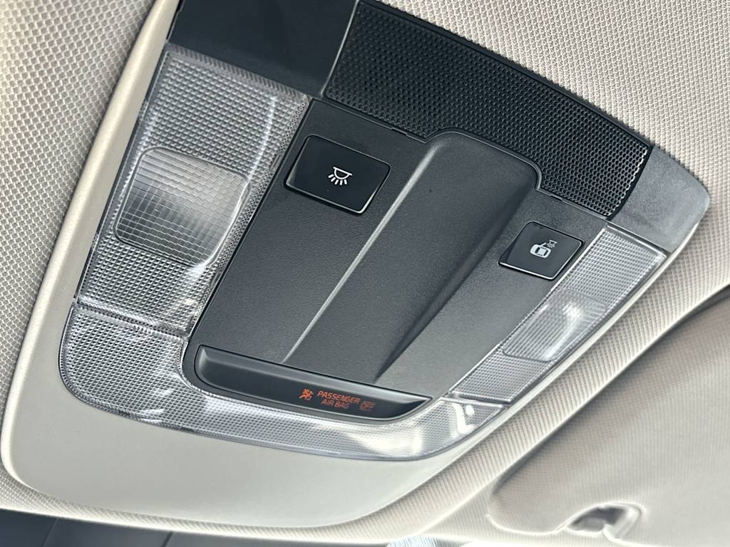 2023 Kia Sorento LX 26