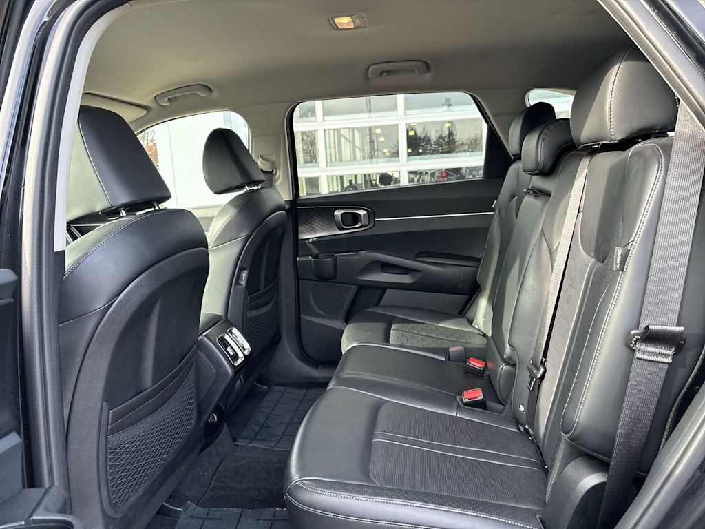 Thumbnail: 2024 Kia Sorento - 10