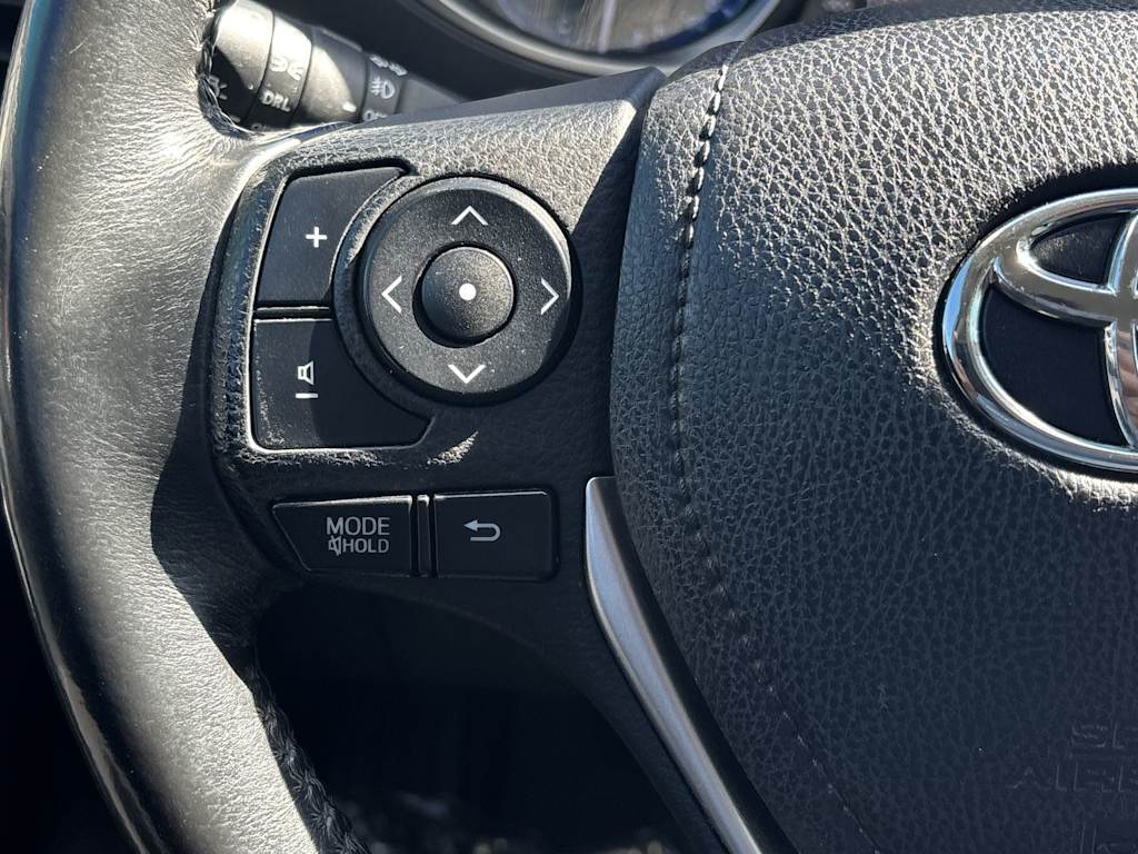 Thumbnail: 2014 Toyota Corolla - 16