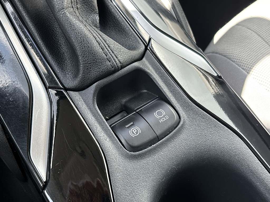 Thumbnail: 2021 Toyota Corolla - 20
